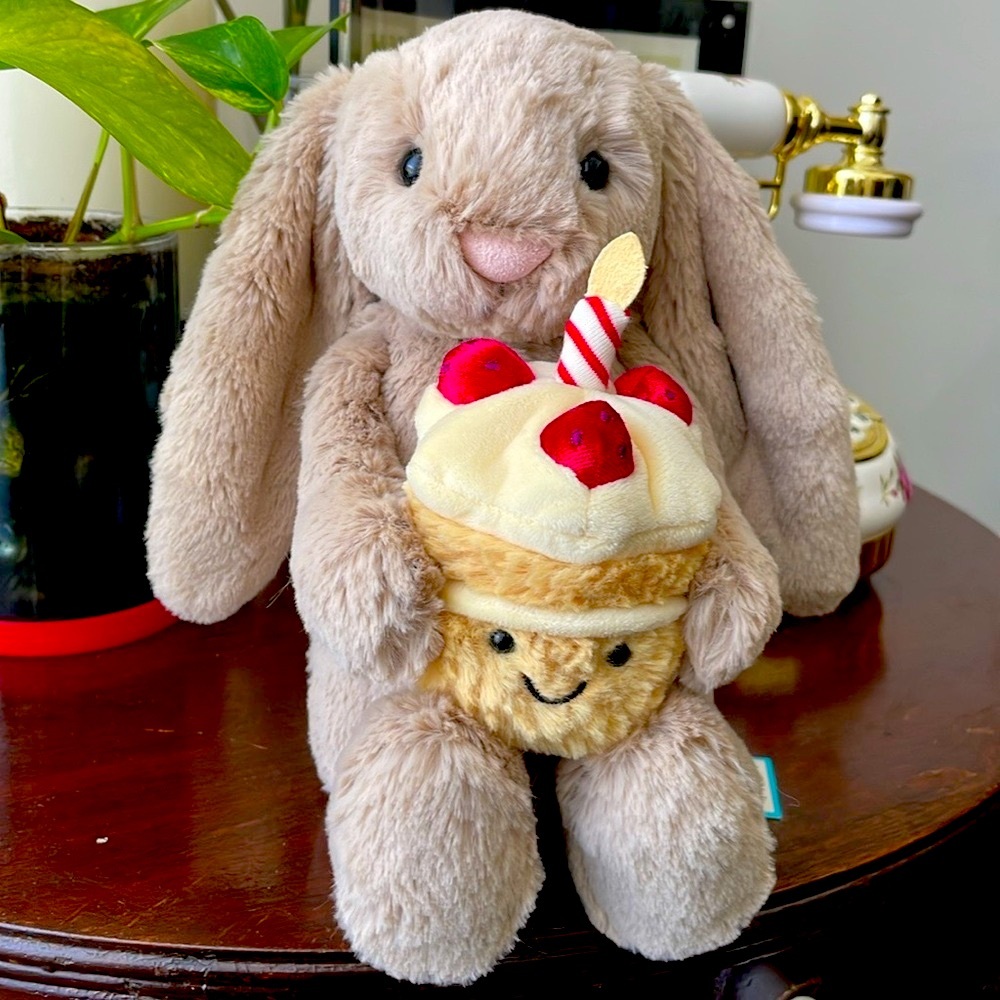 Jellycat Bashful Beige Bunny”Birthday”